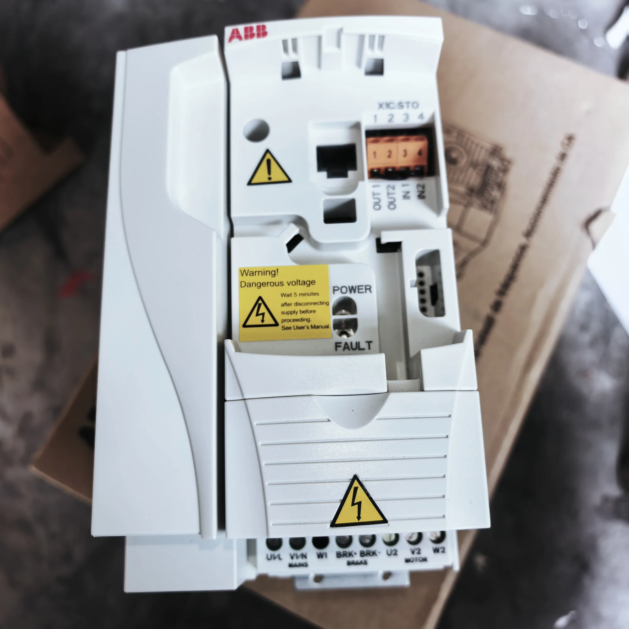 ABB ACS355-01U-07A5-2