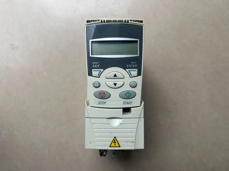 ABB ACS355-03E-05A6-4