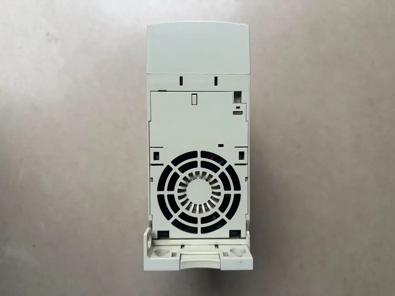 ABB ACS355-03E-05A6-4 6
