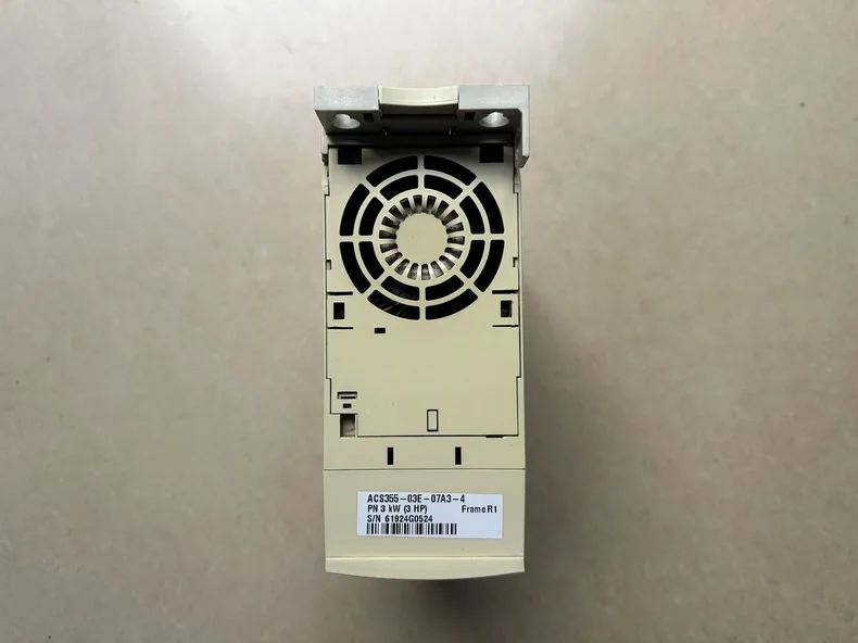 ABB ACS355-03E-07A3-4 6