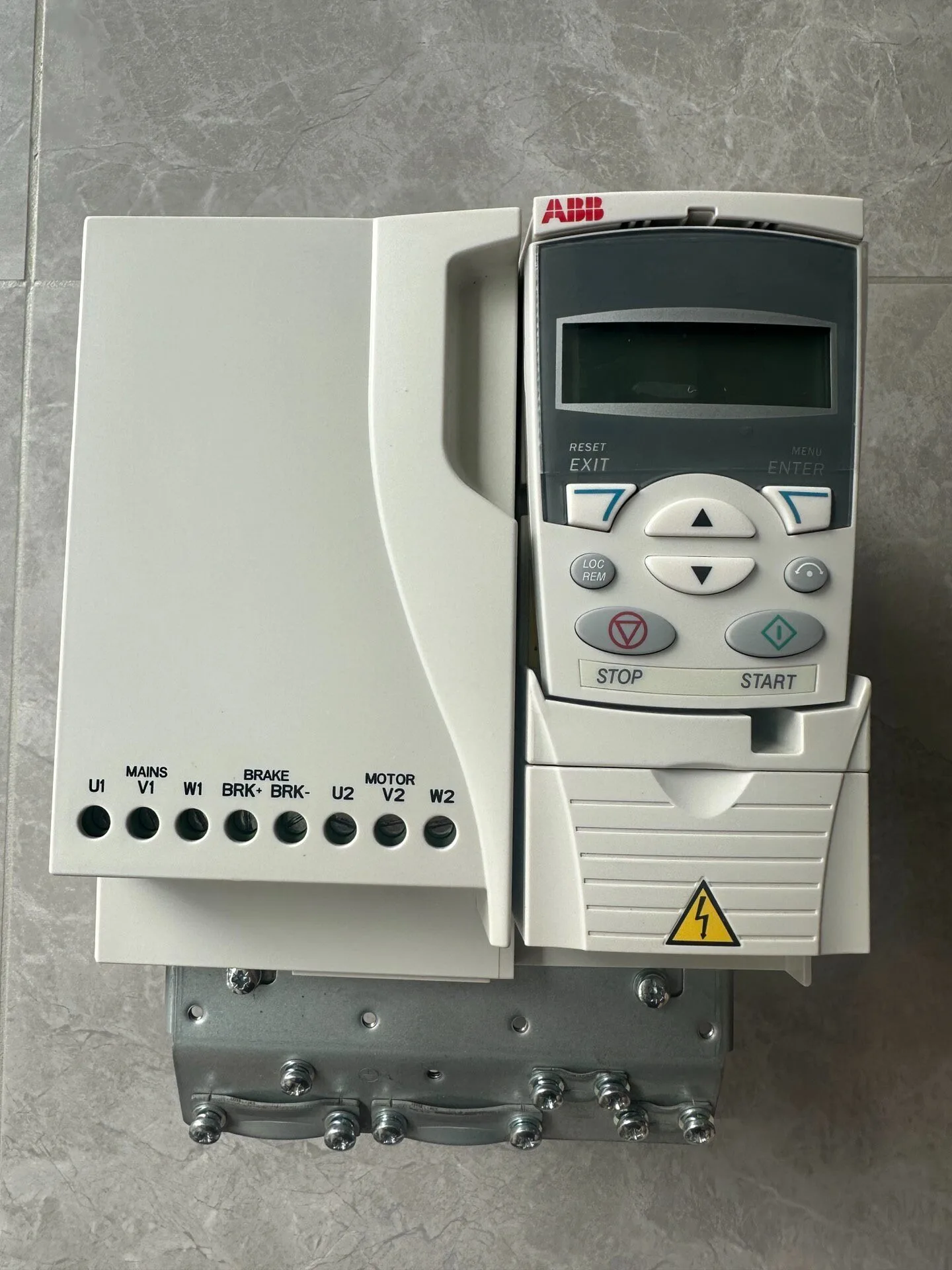 ABB ACS355-03E-15A6-4