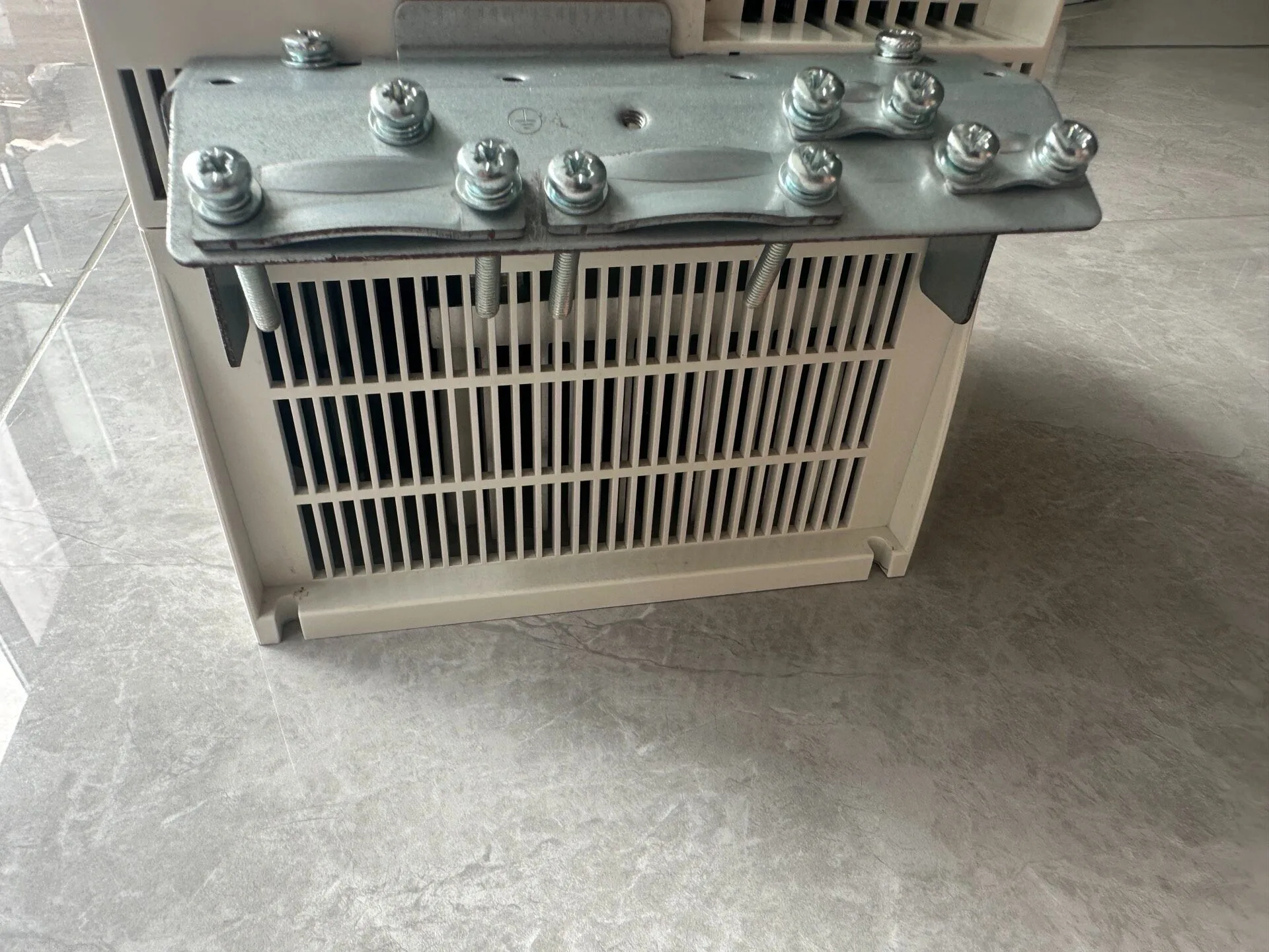 ABB ACS355-03E-15A6-4 3