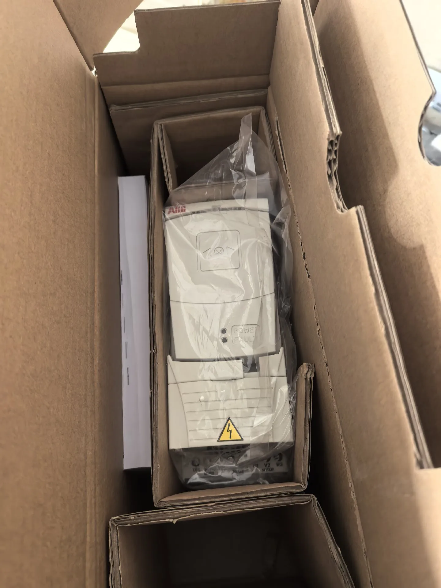 ABB ACS355-03U-09A8-2 3