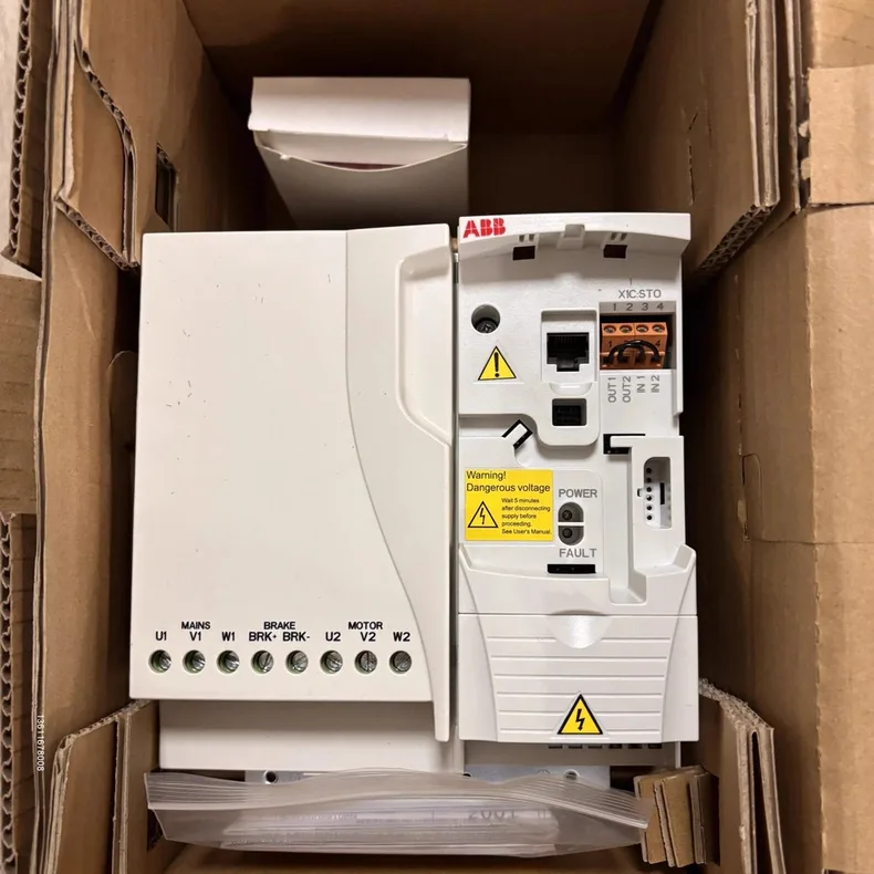 ABB ACS355-03U-15A6-4