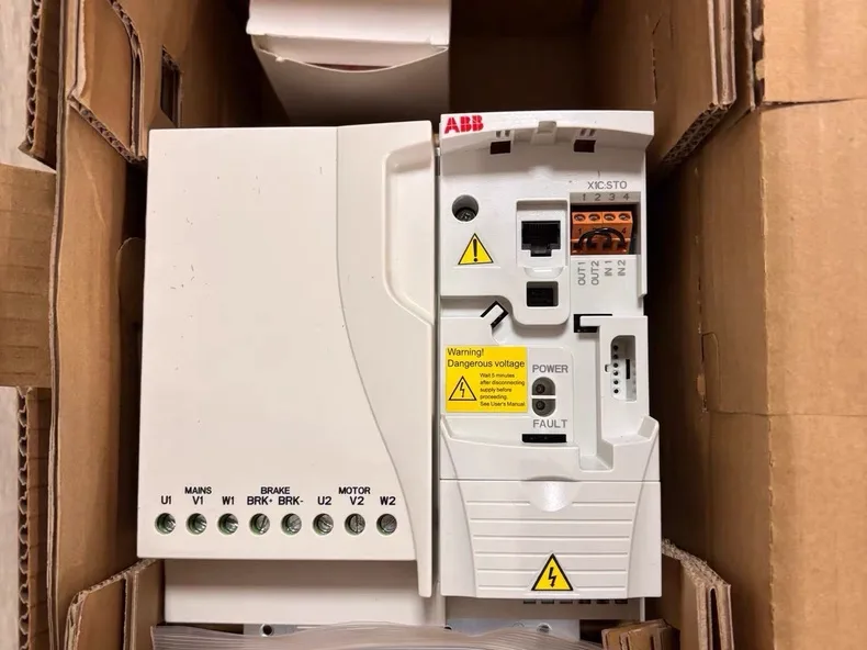 ABB ACS355-03U-23A1-4 2