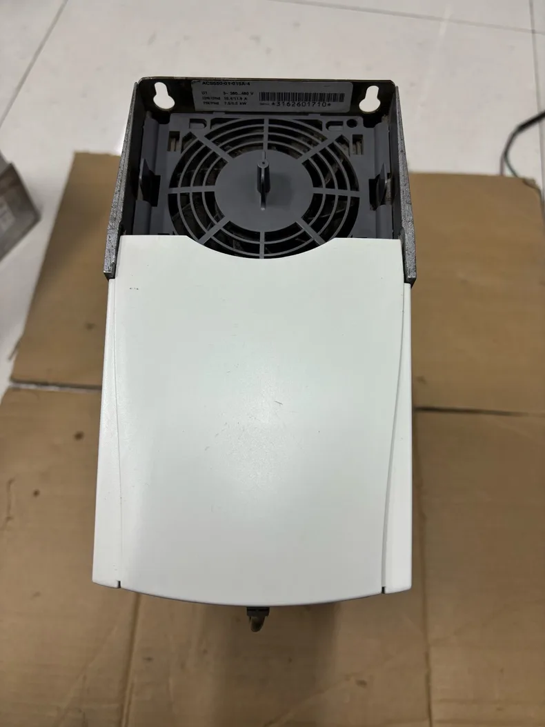 ABB ACS550-01-015A-4 6