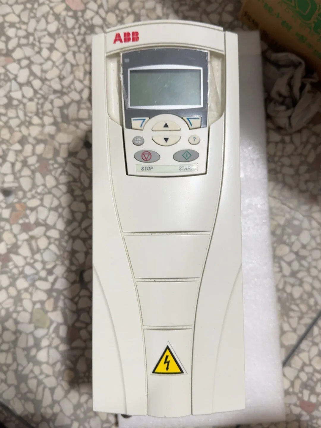 ABB ACS550-01-06A9-4