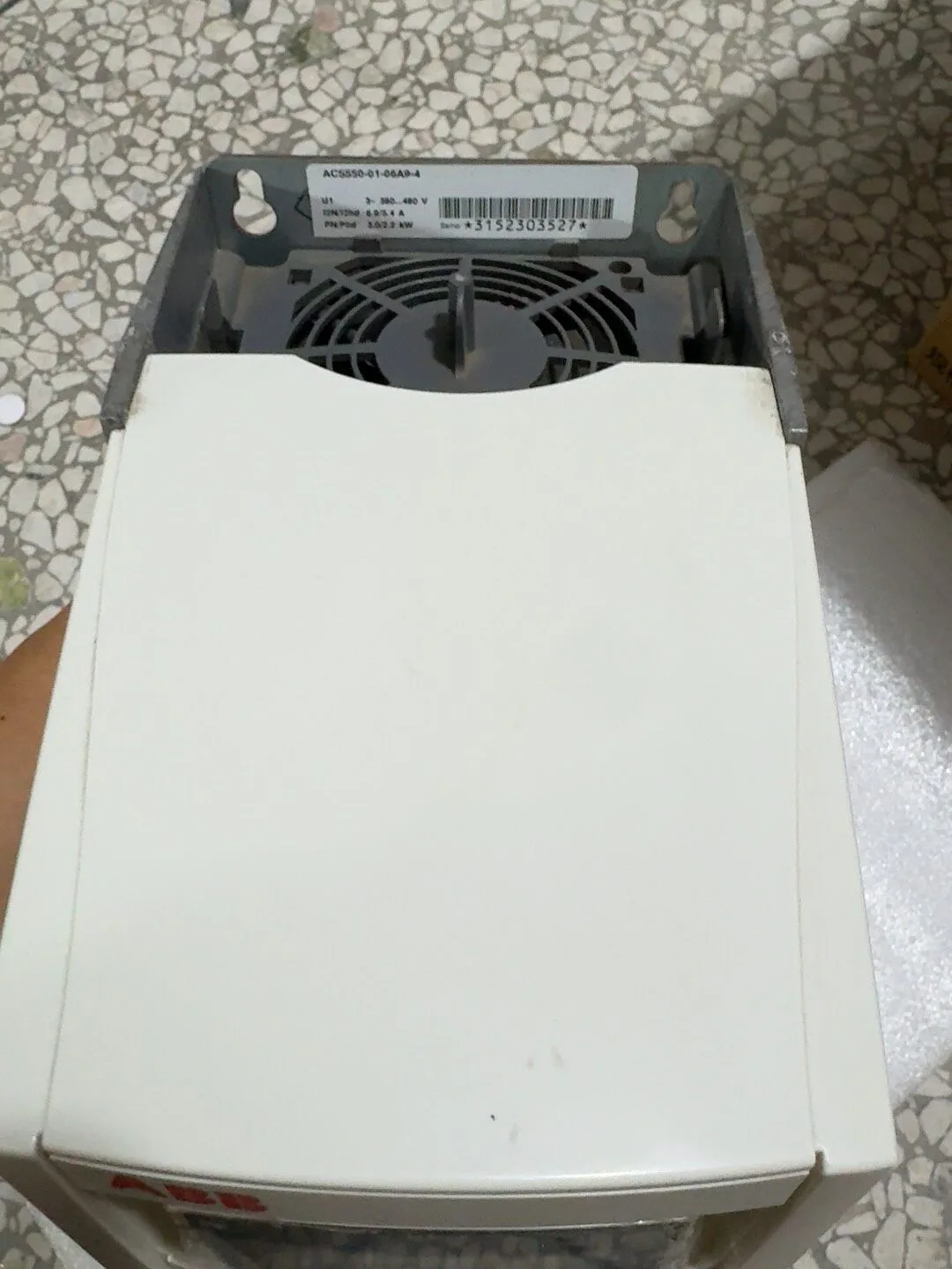 ABB ACS550-01-06A9-4 5