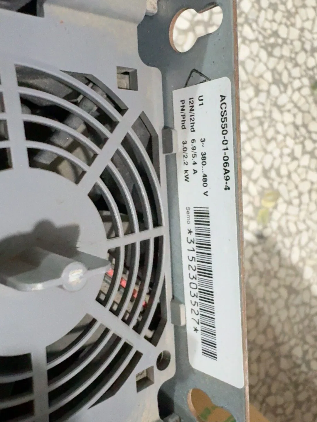 ABB ACS550-01-06A9-4 6