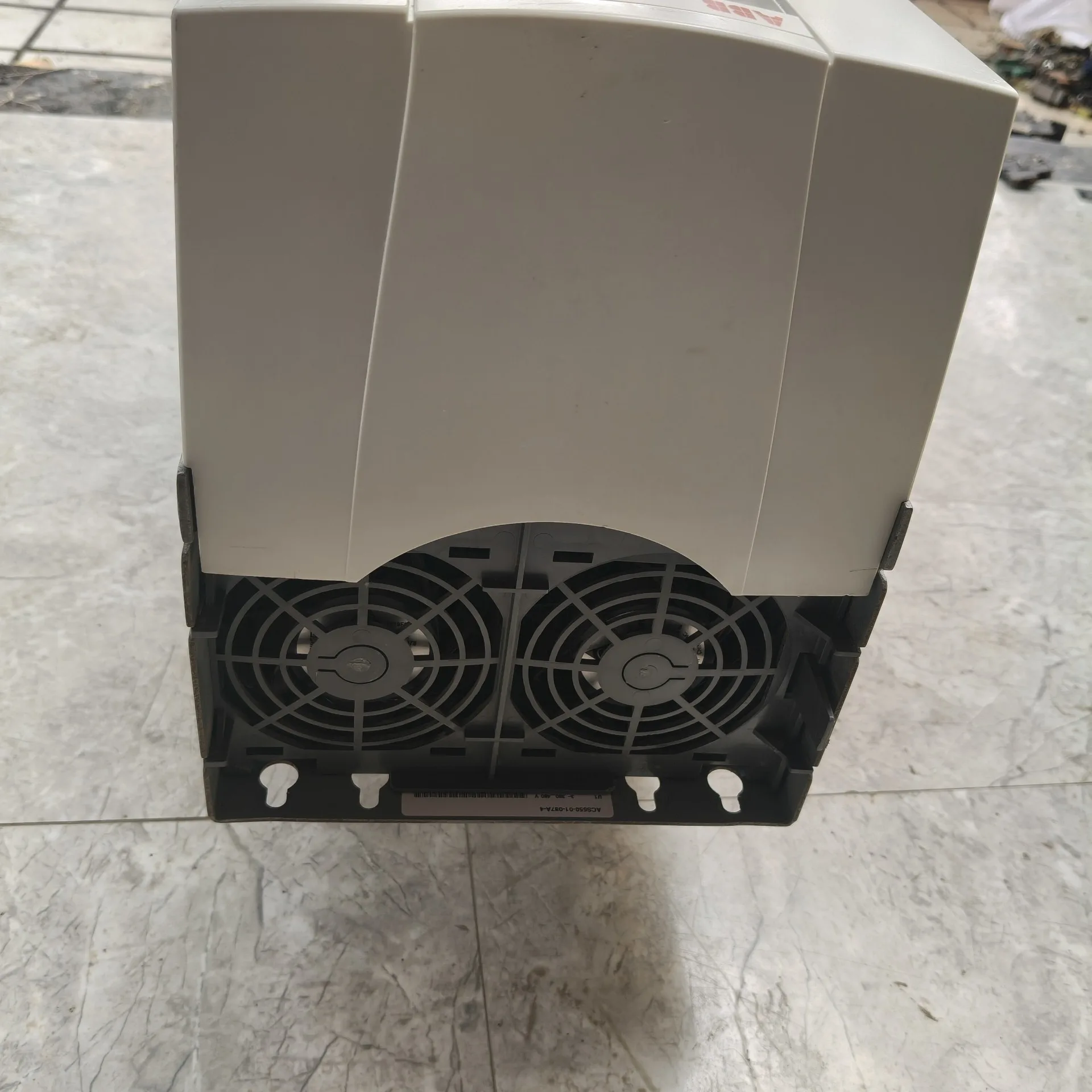 ABB ACS550-01-087A-4 6