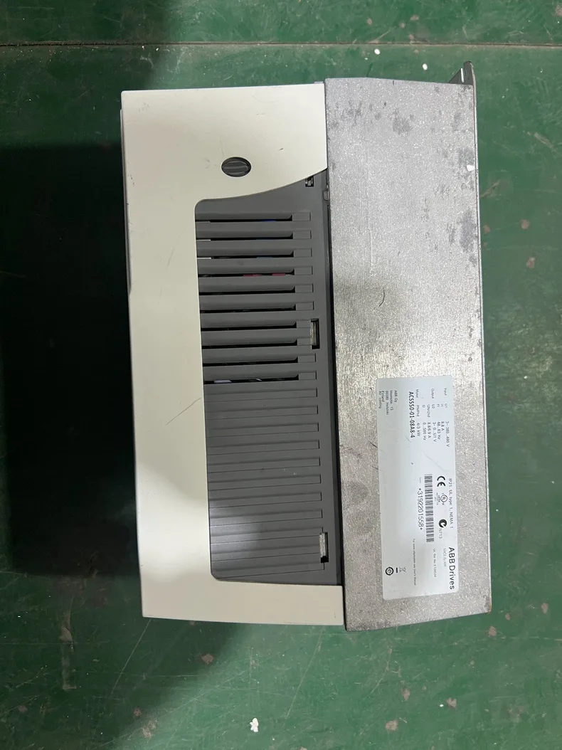 ABB ACS550-01-08A8-4 3