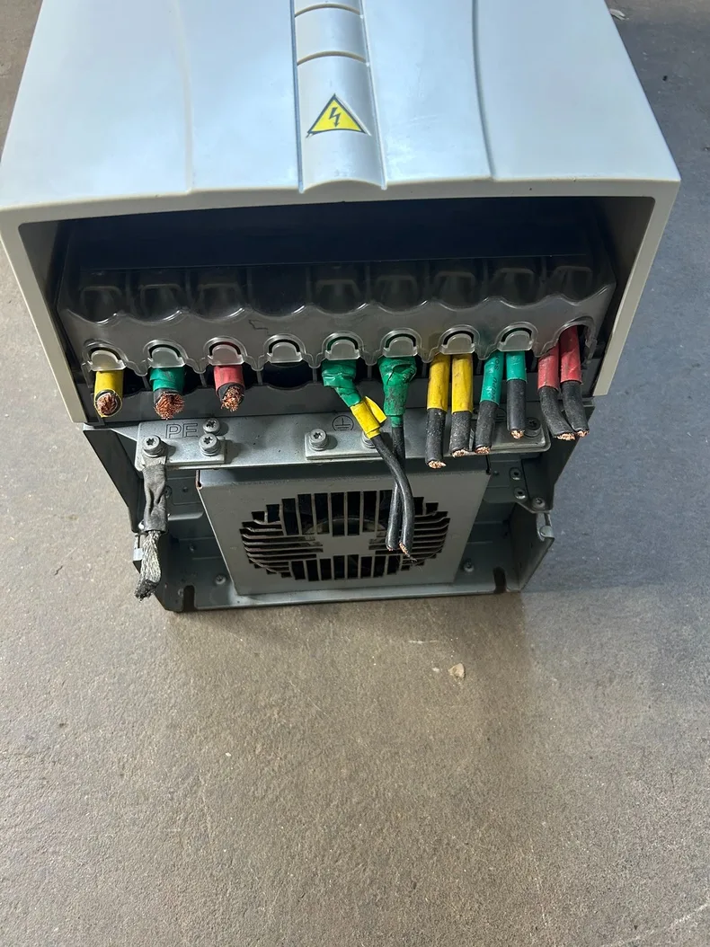 ABB ACS550-01-180A-4 2