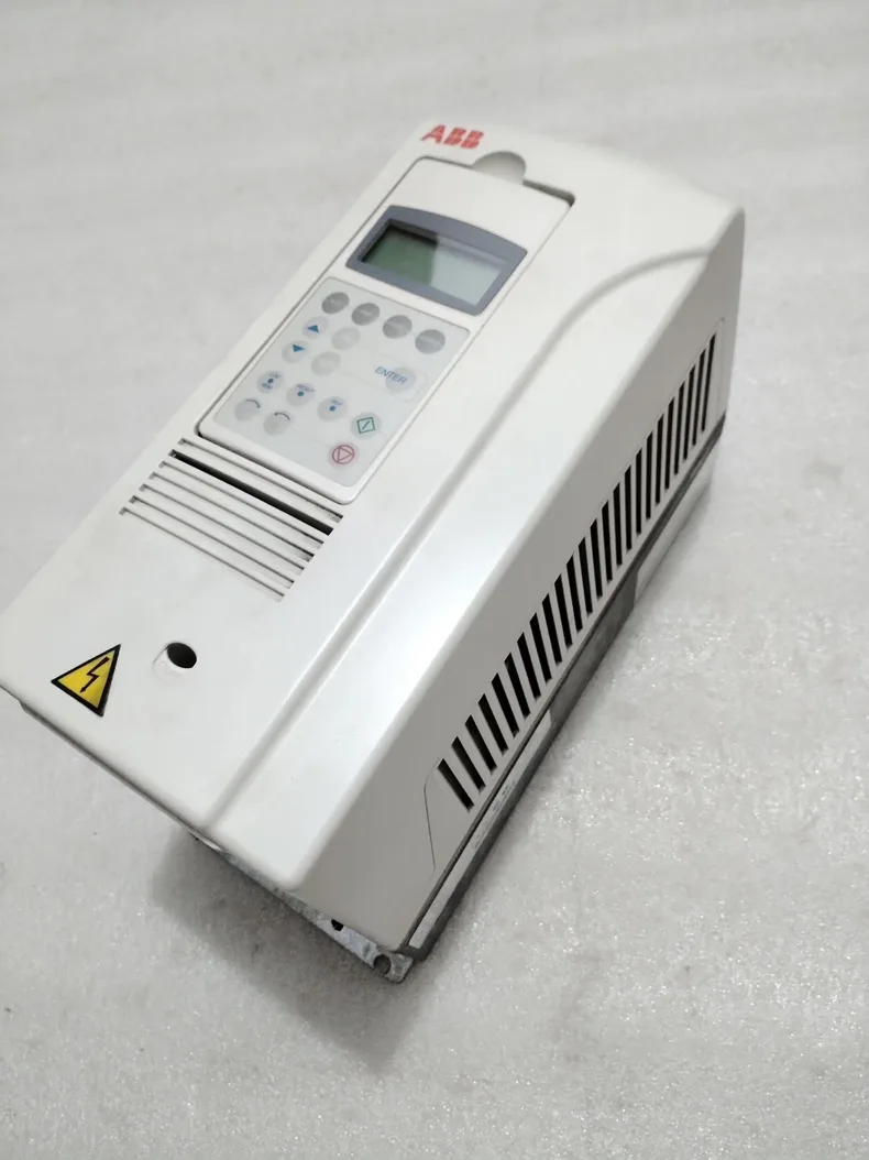 ABB ACS800-01-0005-3 4