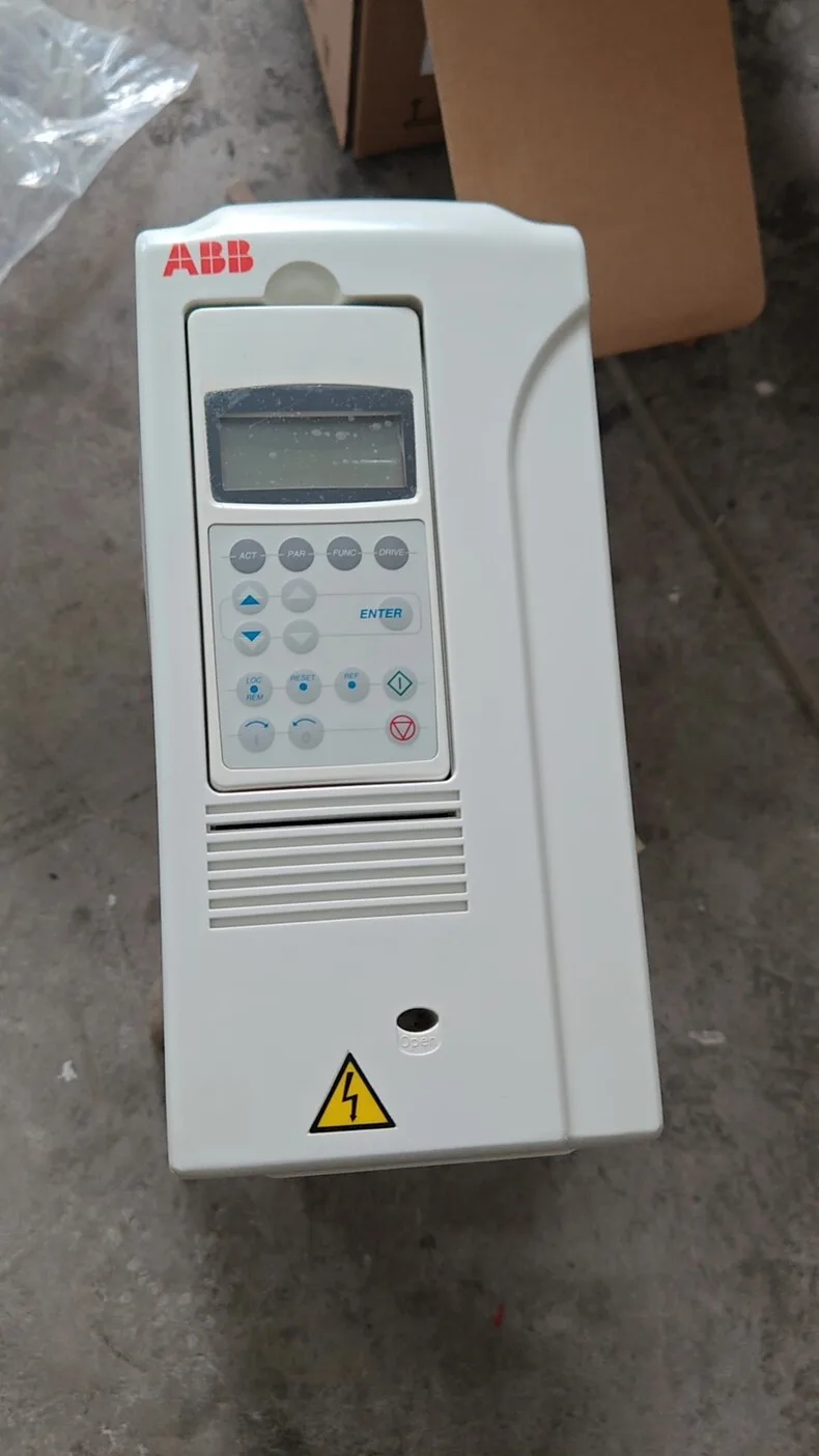 ABB ACS800-01-0009-5 2
