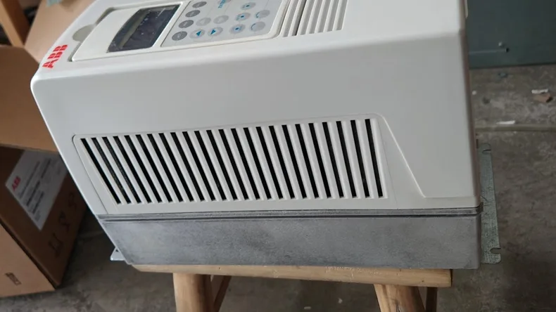 ABB ACS800-01-0009-5 3