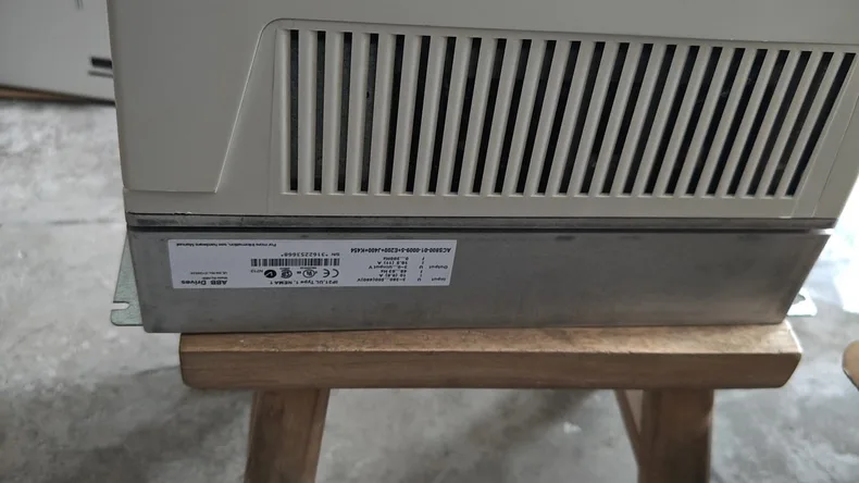 ABB ACS800-01-0009-5 4