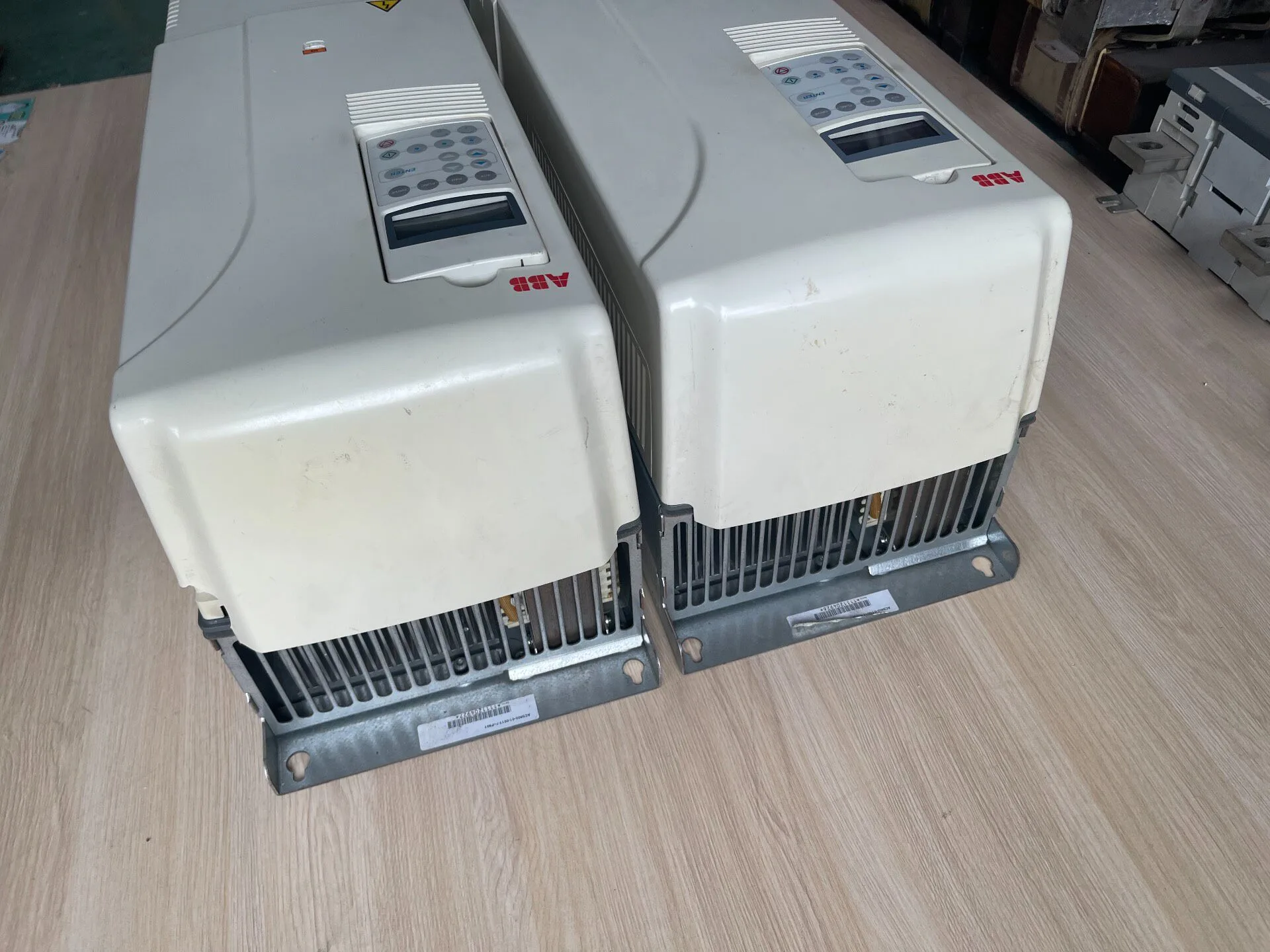 ABB ACS800-01-0016-7 3