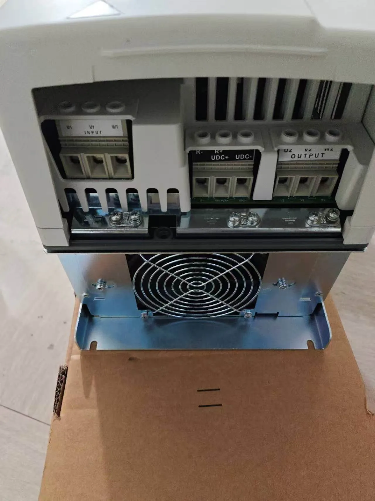 ABB ACS800-01-0040-5 2