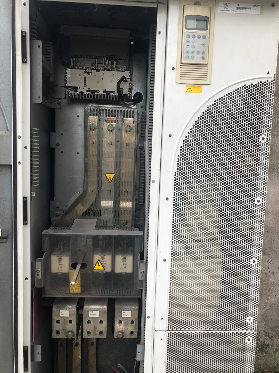 ABB ACS800-02-0260-3 3