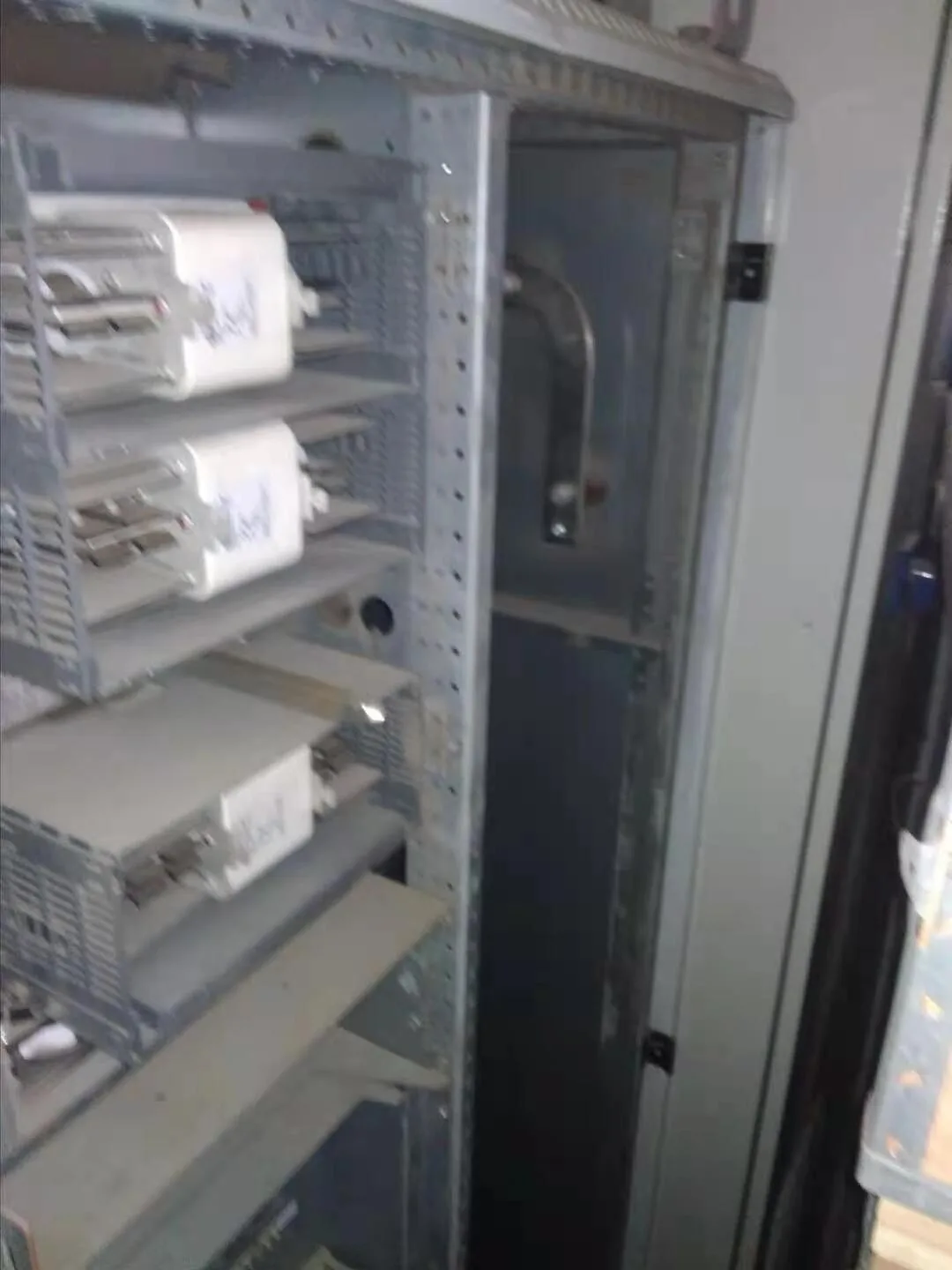 ABB ACS800-07-0490-3 2