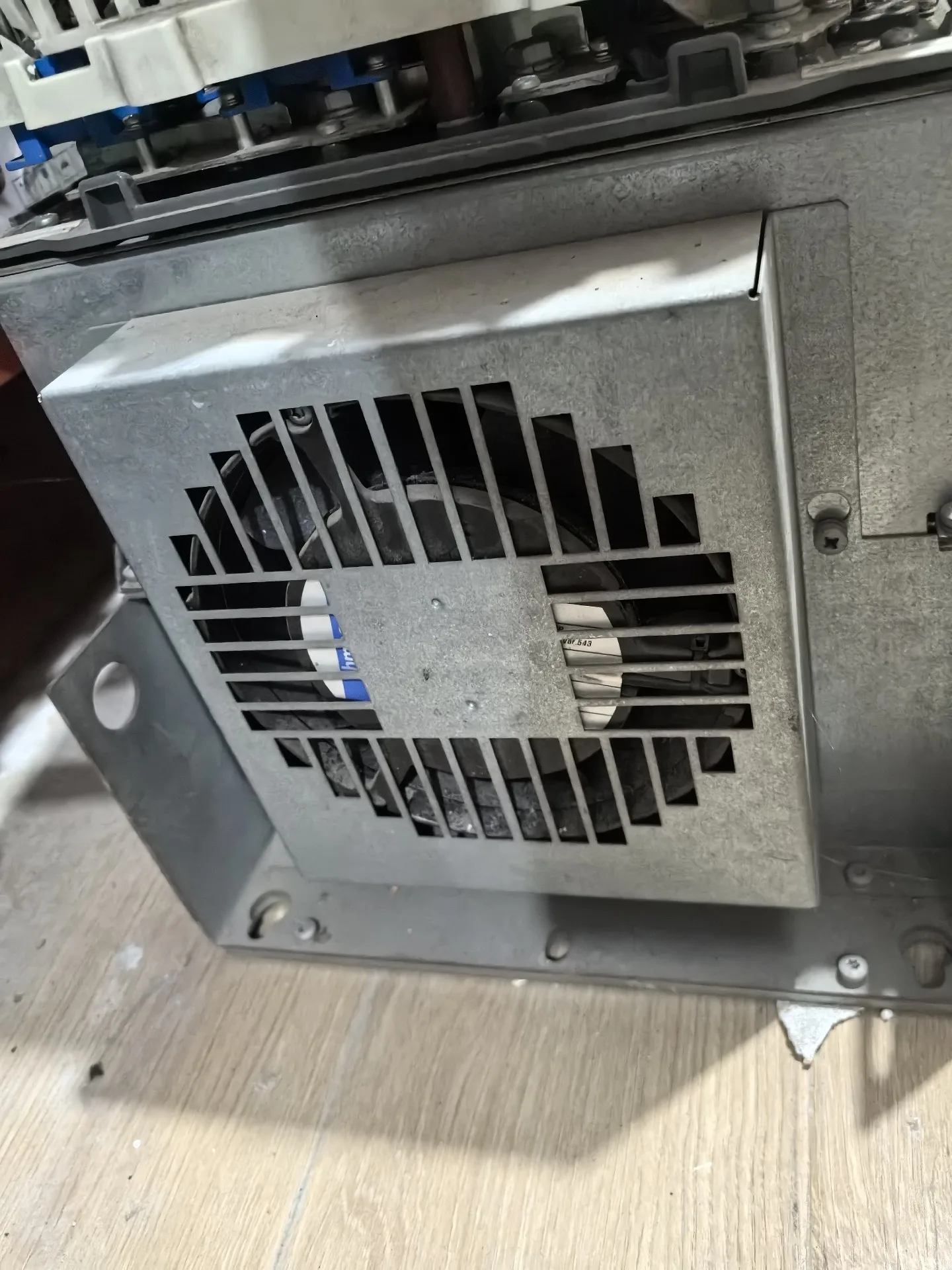 ABB ACS800-11-0060-3 3