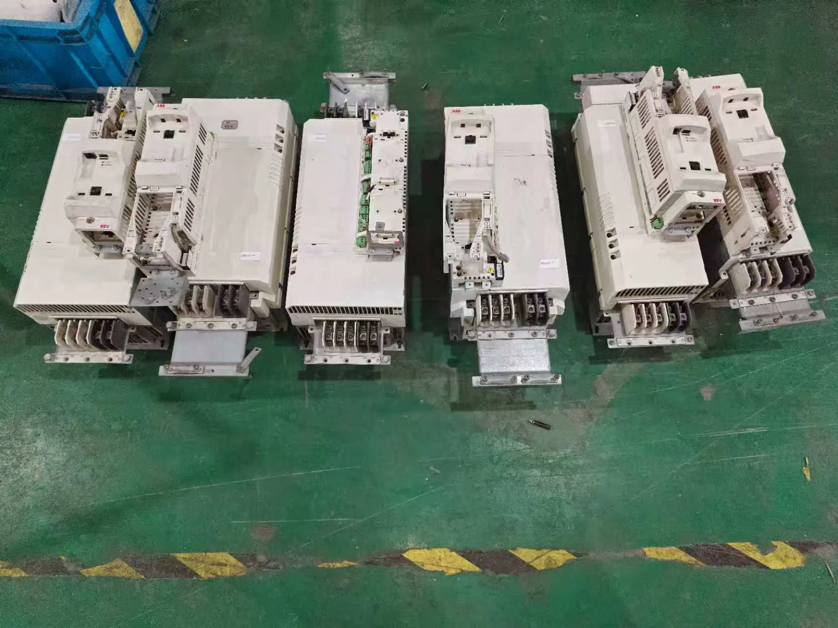 ABB ACS850-04-061A-5