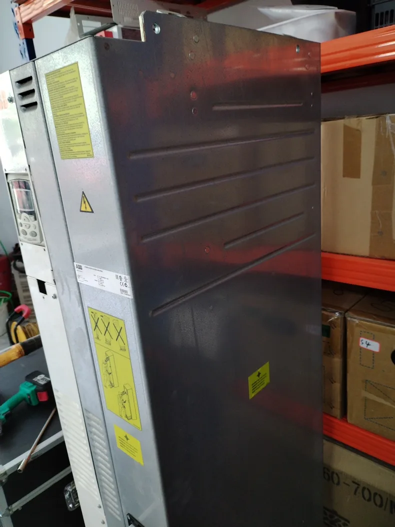 ABB ACS850-04-387A-5 4