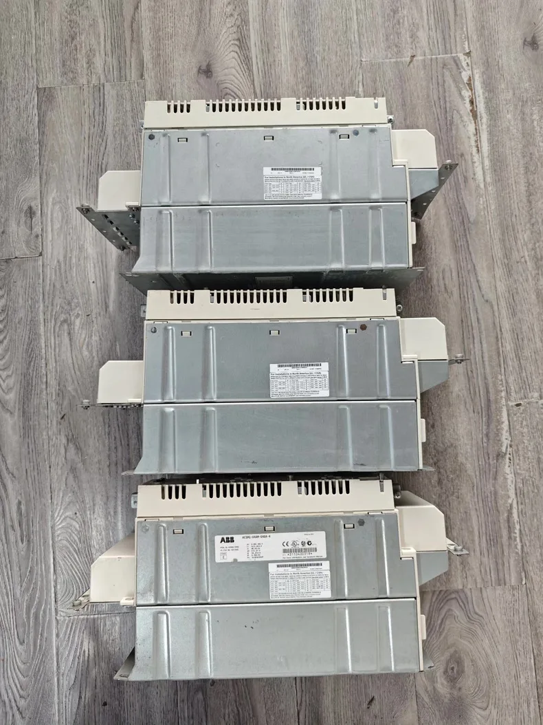 ABB ACSM1-04AM-040A-4 3