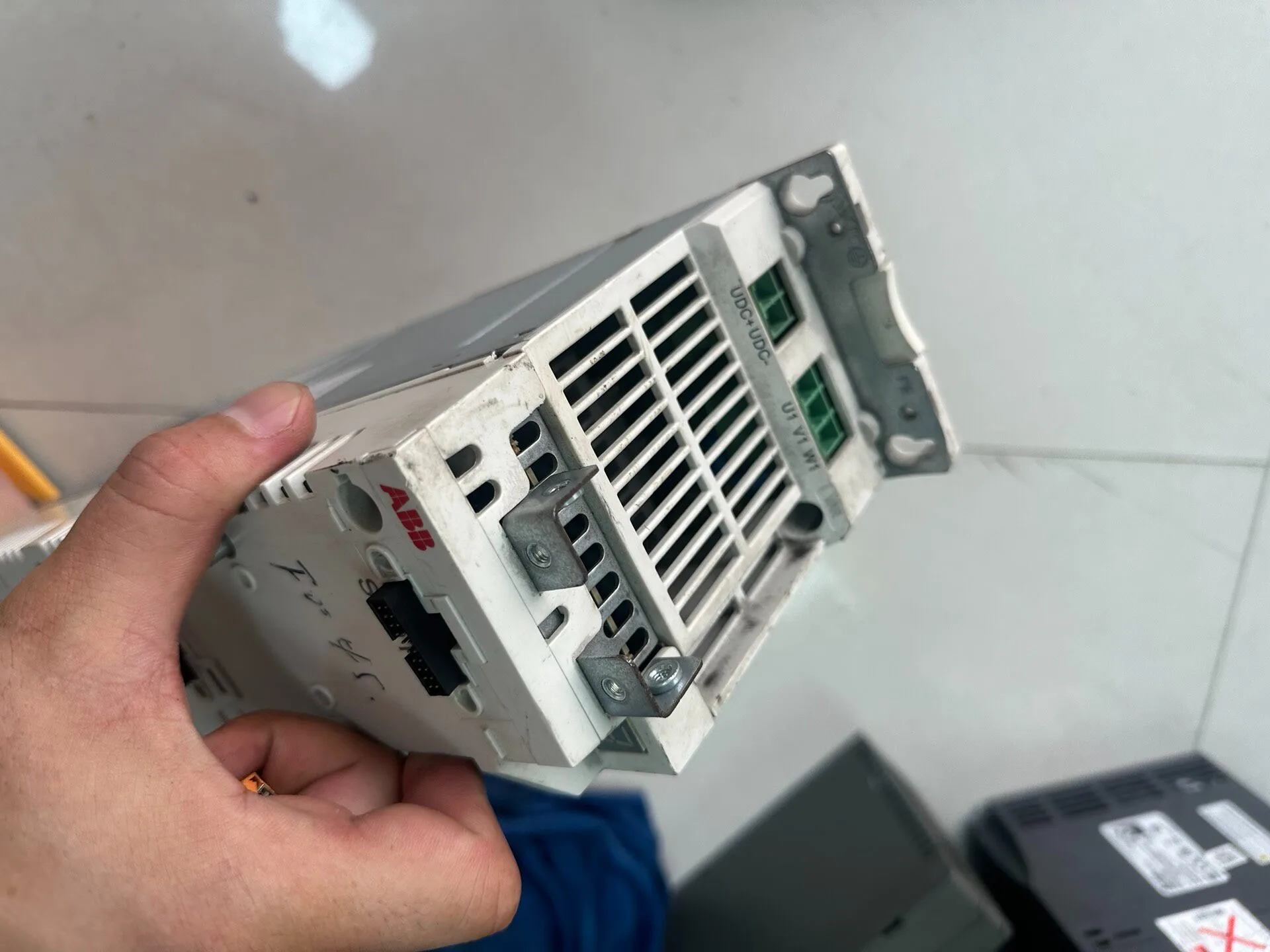 ABB ACSM1-04AM-04A0-4 6