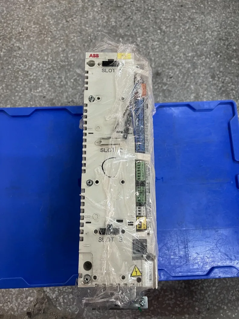 ABB ACSM1-04AS-09A5-4
