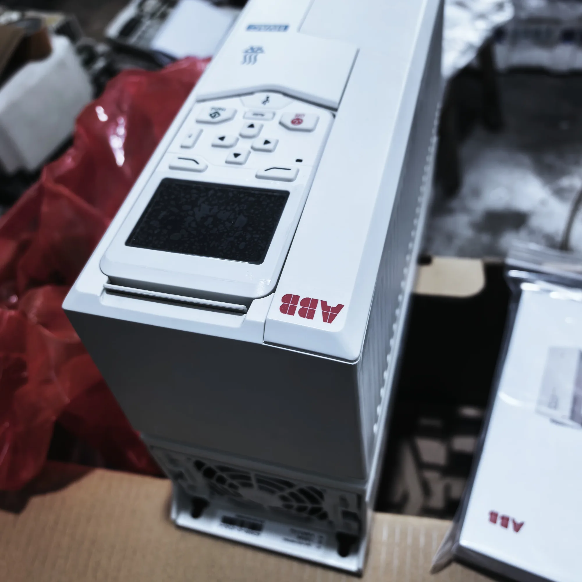 ABB ACH580-01-039A-4 4