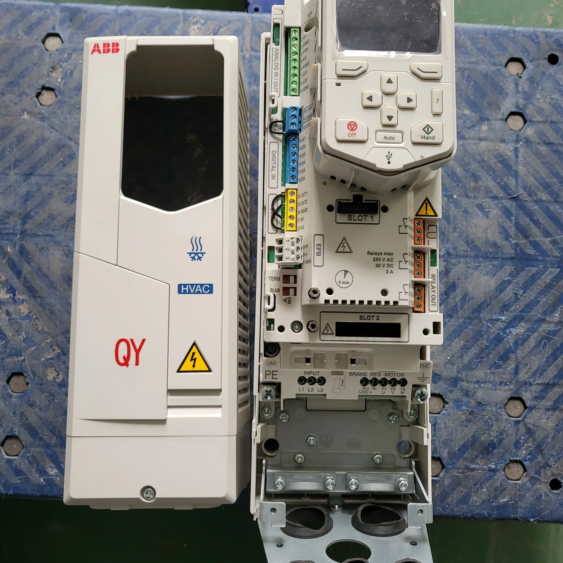 ABB ACH580-01-09A5-4 3