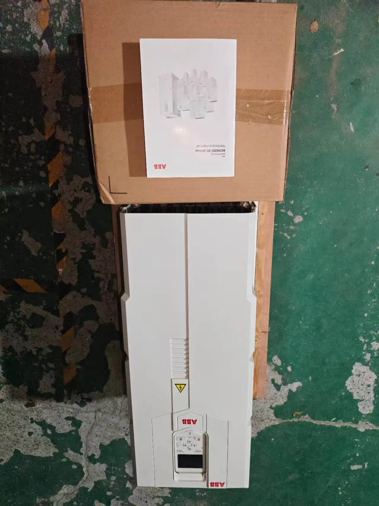 ABB ACH580-01-293A-4 3