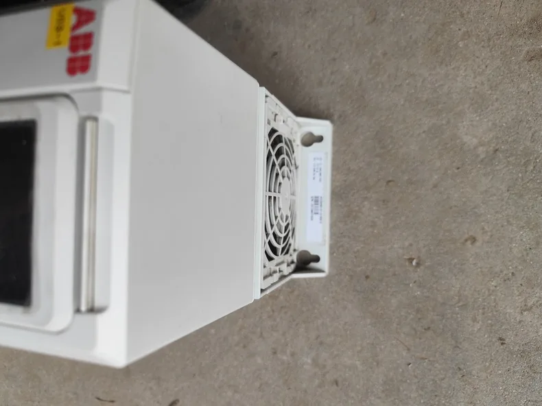 ABB ACQ580-01-018A-4 2