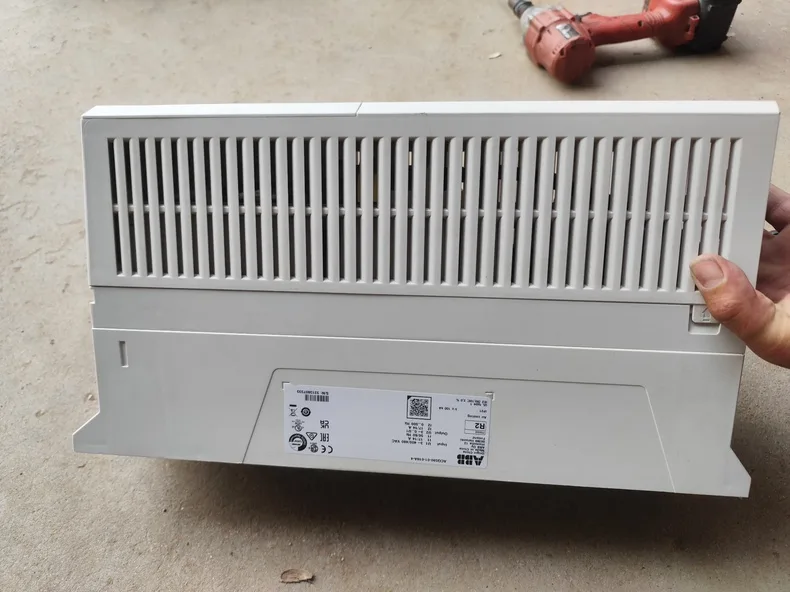 ABB ACQ580-01-018A-4 4