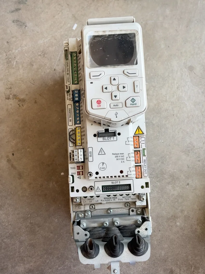 ABB ACQ580-01-09A5-4 3