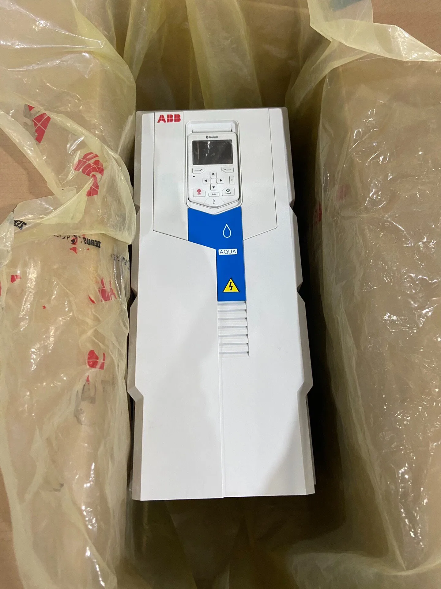 ABB ACQ580-01-106A-4 2