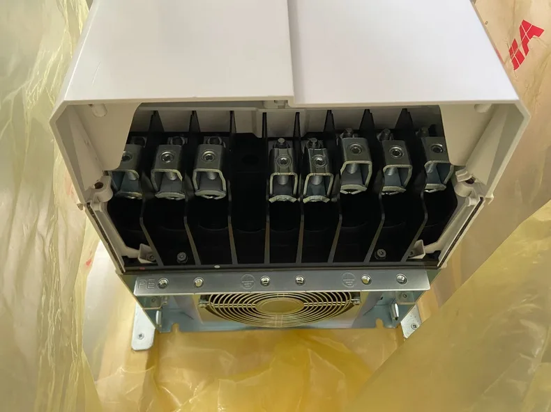 ABB ACQ580-01-206A-4 5