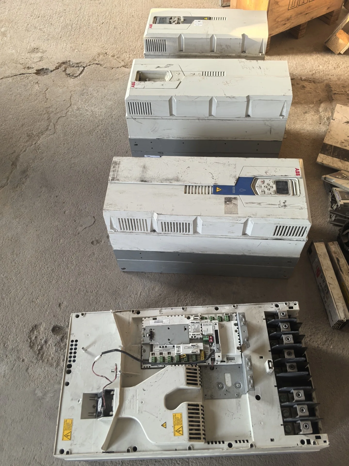 ABB ACQ580-01-293A-4