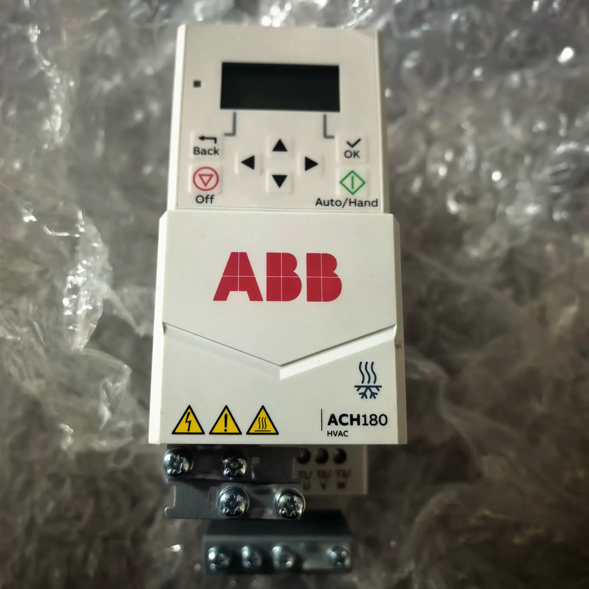 ABB ACS180-04S-09A4-4 2