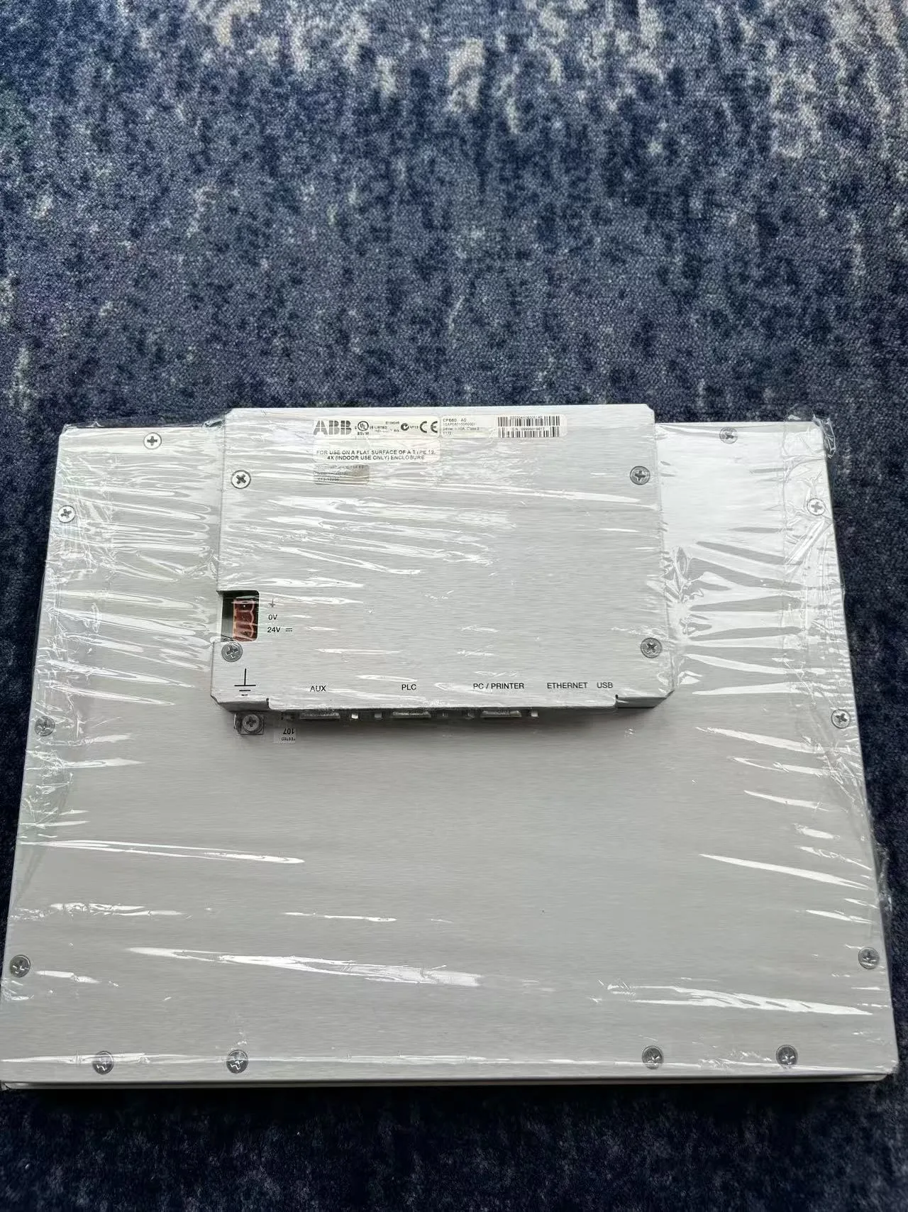 ABB CP660 1SAP560100R0001  24V 3