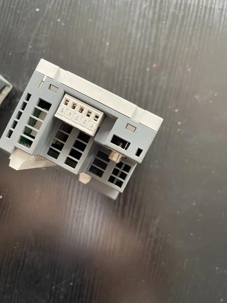 ABB PM554-R-AC 1TNE968900R0220 3