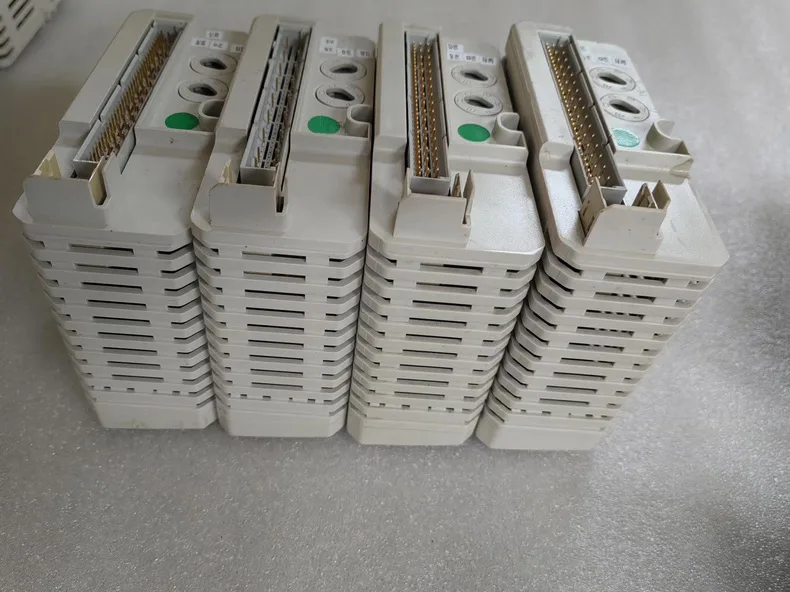 ABB DI820 4