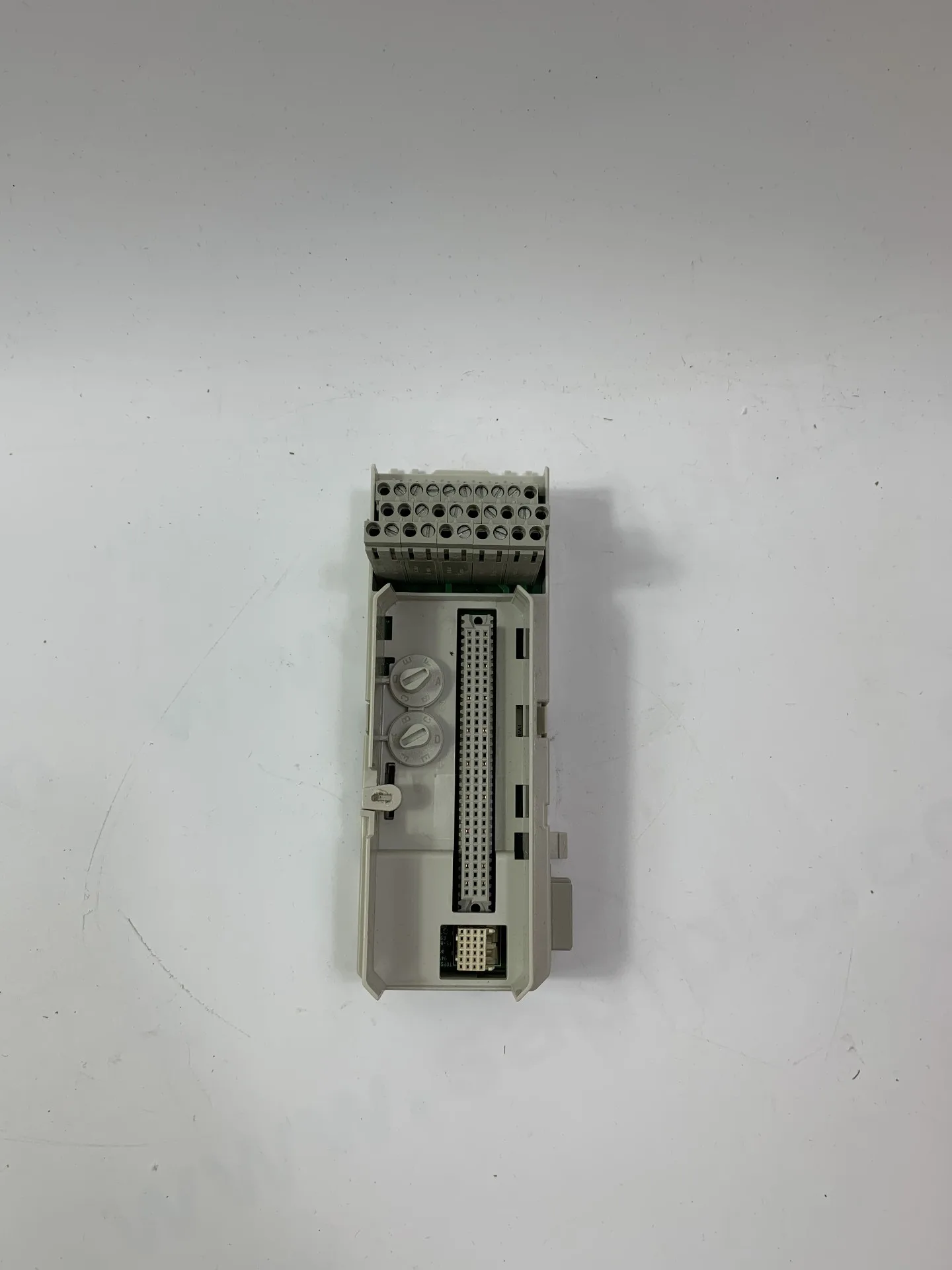 ABB TU811V1 3BSE013231R1 2