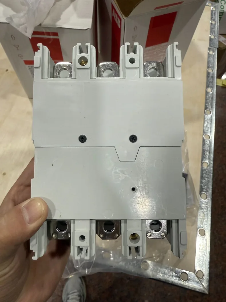 ABB XT3N 250 1SDA068058R1 4