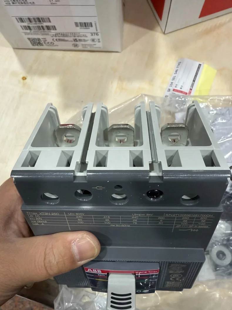 ABB XT3N 250 1SDA068058R1 6