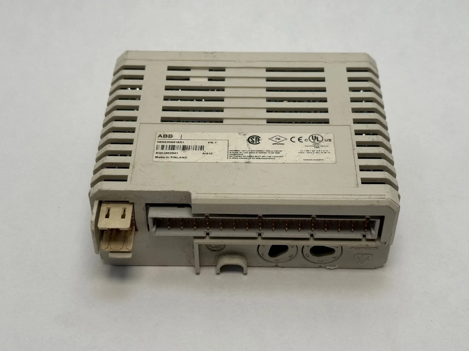 ABB AI810 3BSE008516R1 4