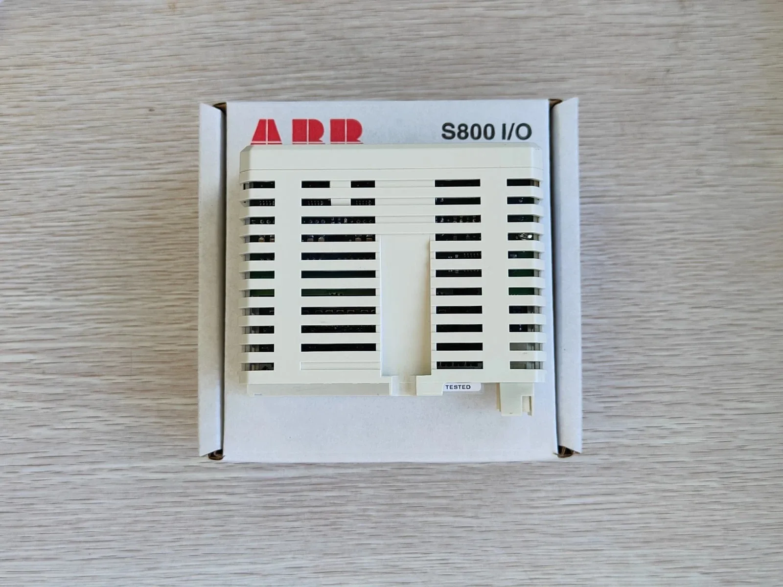 ABB AO820 5