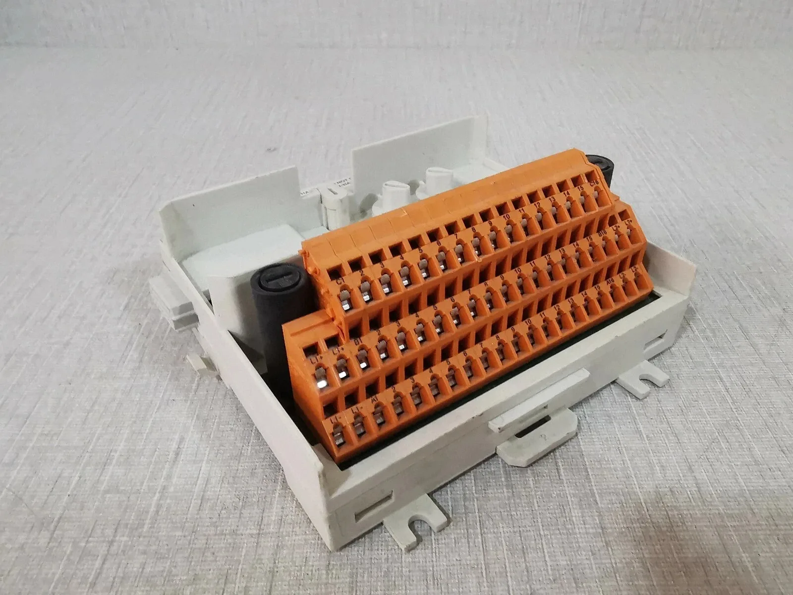ABB TU833 3BSE038726R1 3