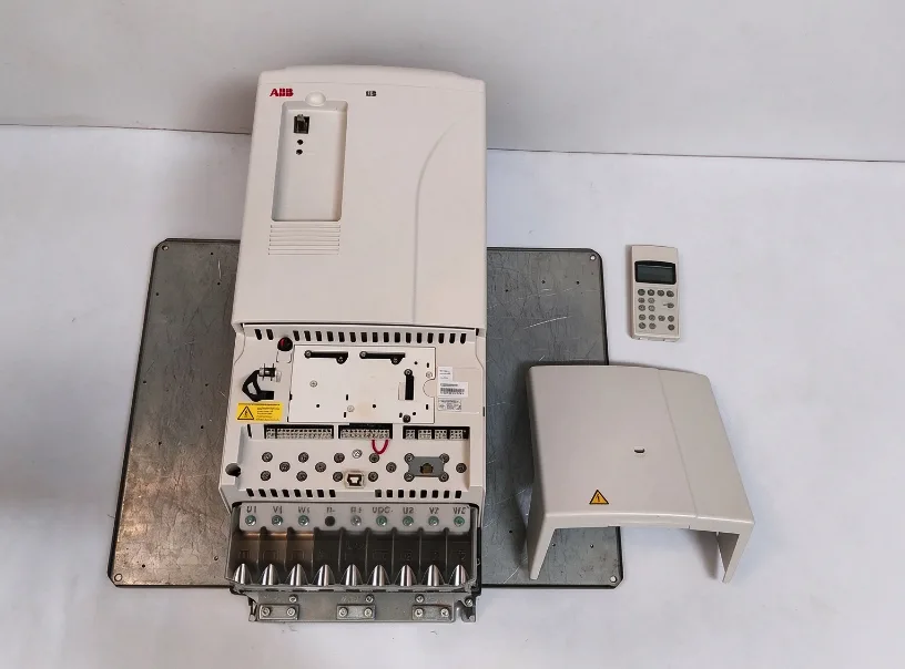 ABB ACS800-01-0140-5 2